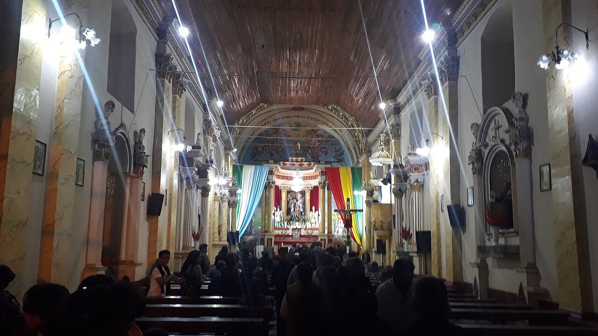 Otra vista de la iglesia de San Miguel de Tiquipaya